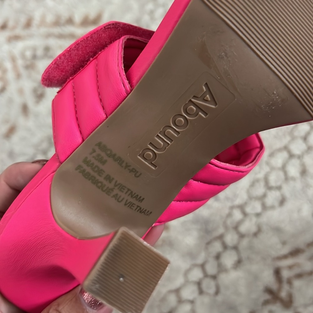 Women's Pink Slide Sandals - Picture 8 of 8